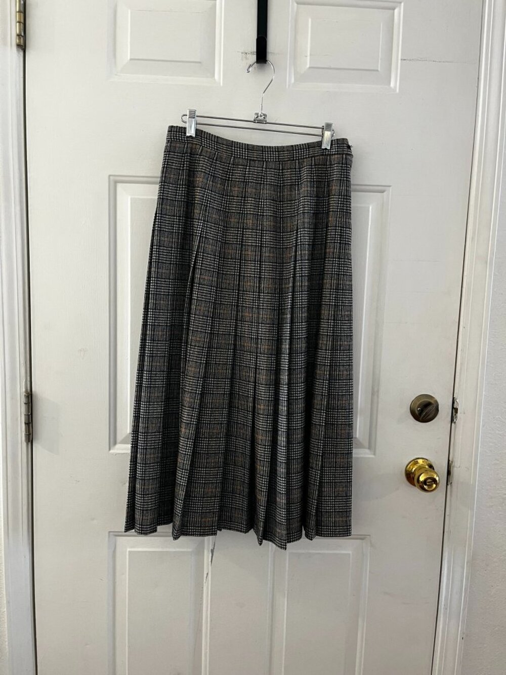 Viintage Pendleton Gray Plaid Pleated 100% Virgin Wool Skirt